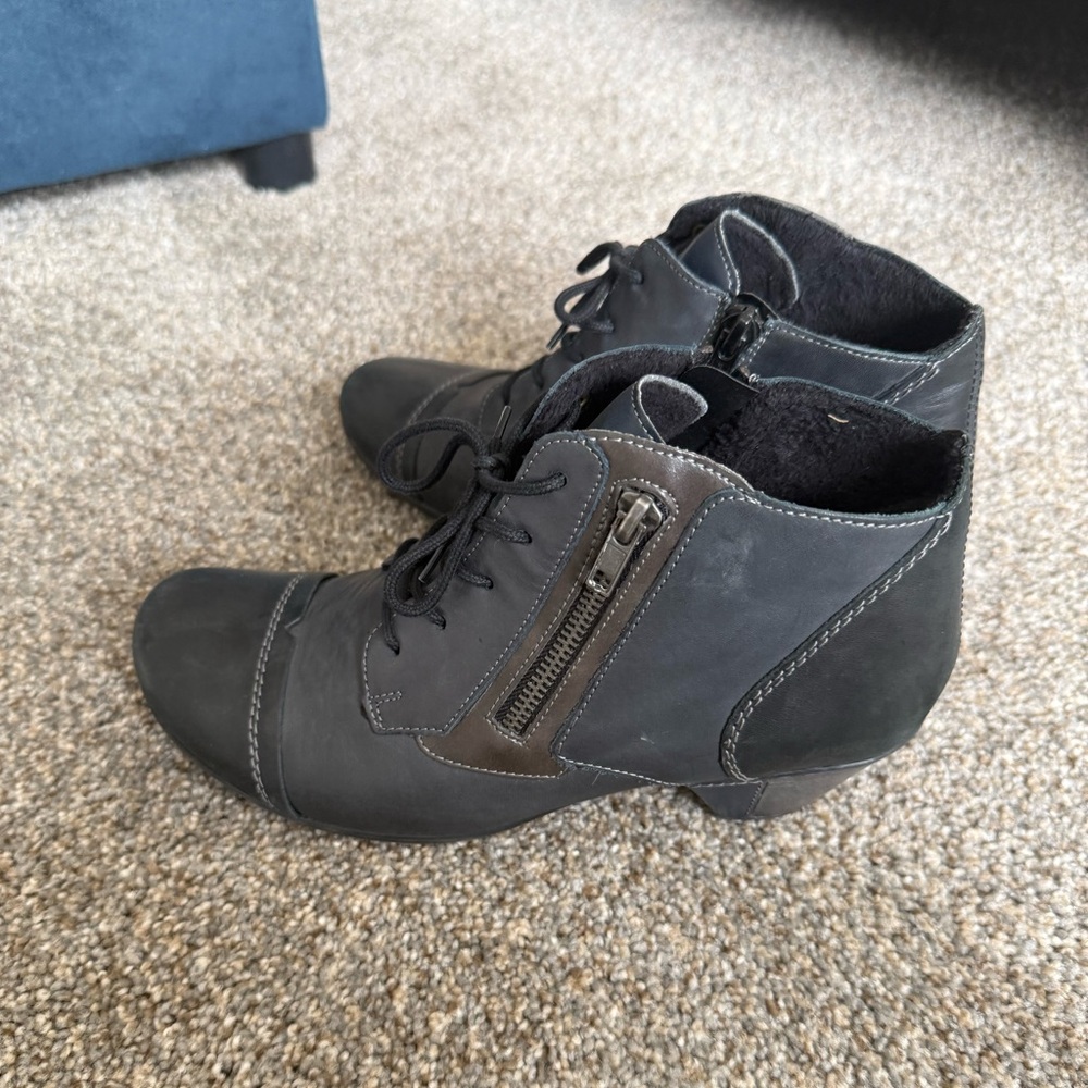 Remonte Black ankle boots Size 8 EUR 39